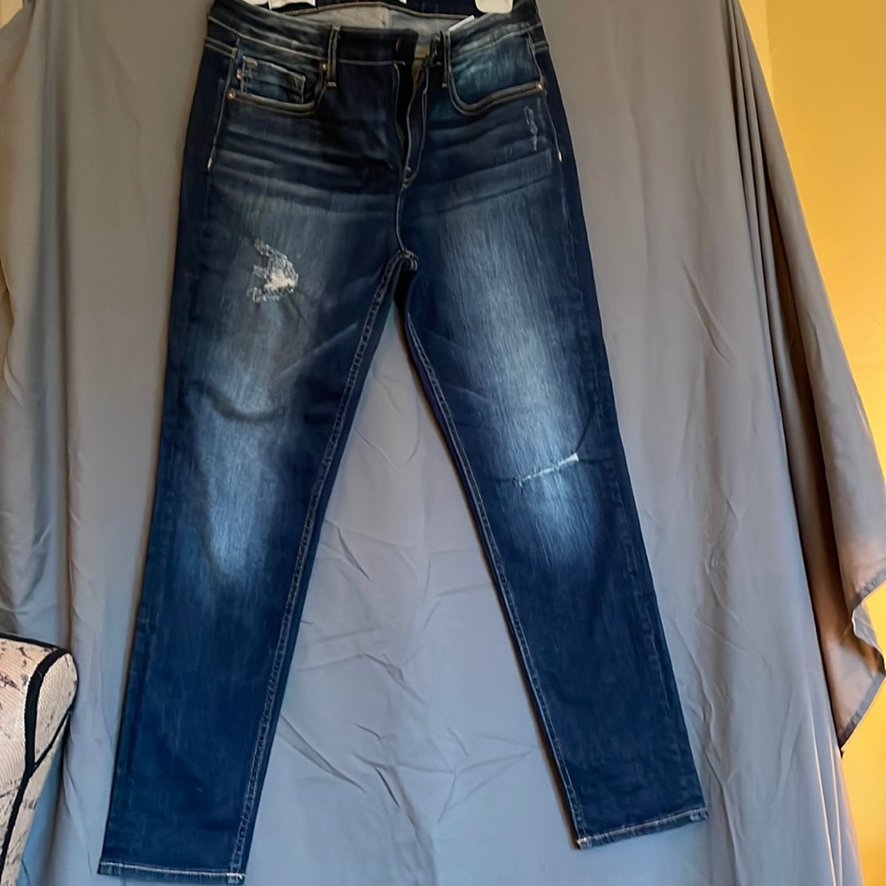 Vigoss boyfriend jeans, size 29, never worn